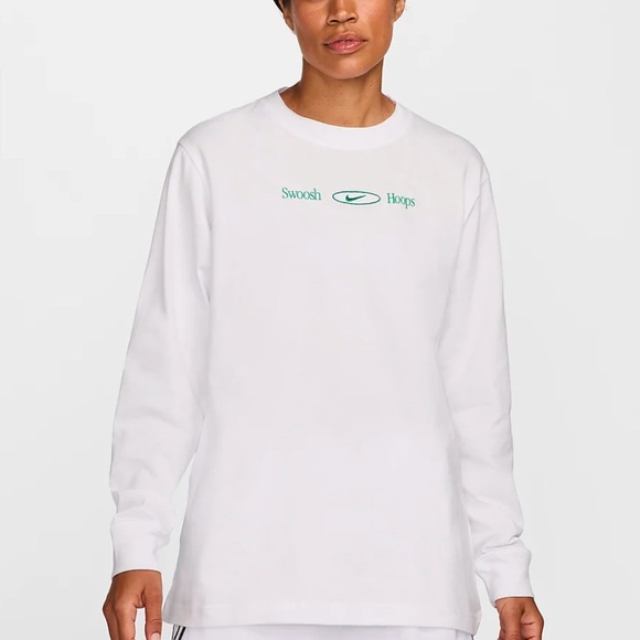 NWT Nike Women’s/Unisex Long Sleeves Basketball Tee Loose Fit Retro Graphic Tee - Picture 4 of 8